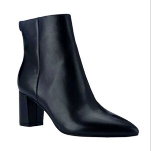 Calvin Klein 'Finch' Genuine Leather Pointy Toe  Ankle Boots in Black Sz. 8.5